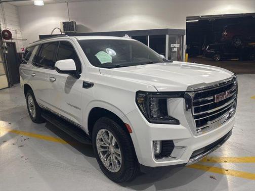2023 GMC Yukon SLT