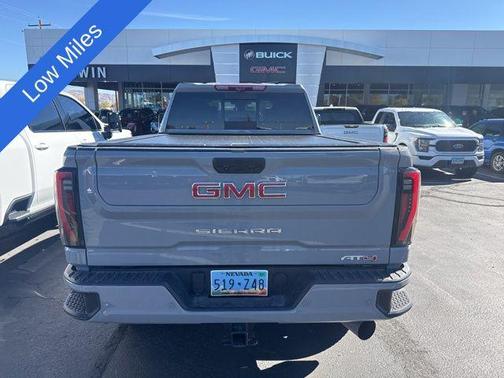2024 GMC Sierra 2500 AT4