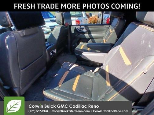 2022 GMC Yukon XL 4WD AT4