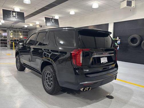 Onyx Black 2023 GMC Yukon 4WD AT4