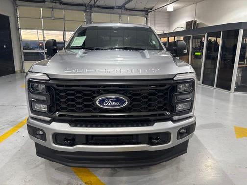 Iconic Silver Metallic 2024 Ford F-250 XL