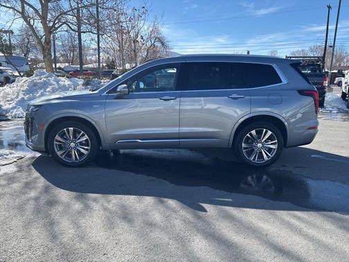 2025 Cadillac XT6 Premium Luxury AWD