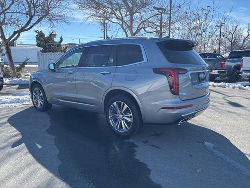 2025 Cadillac XT6 Premium Luxury AWD