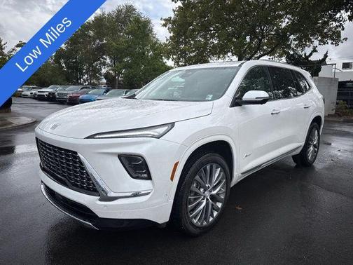 2025 Buick Enclave Avenir FWD