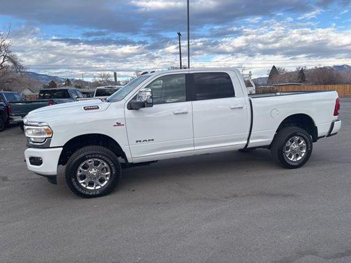 2024 RAM 2500 Laramie Crew Cab 4x4 6'4' Box
