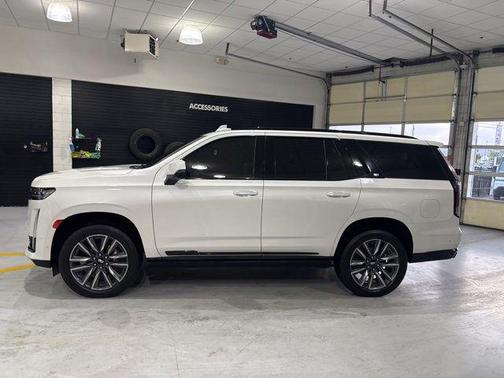 Crystal White Tricoat 2022 Cadillac Escalade Sport