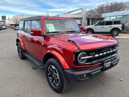 2024 Ford Bronco Outer Banks