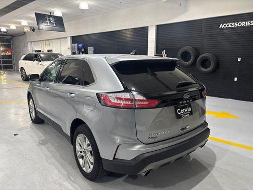 Silver Metallic 2021 Ford Edge Titanium