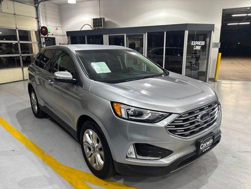 Silver Metallic 2021 Ford Edge Titanium
