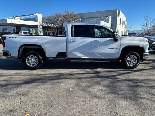 2025 Chevrolet Silverado 3500 LT