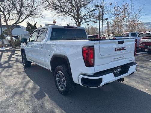 2025 GMC Sierra 1500 AT4
