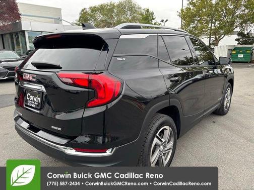 2020 GMC Terrain SLT