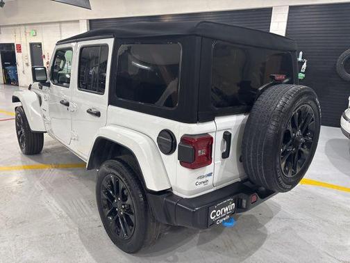 Bright White Clearcoat 2024 Jeep Wrangler 4xe Sahara