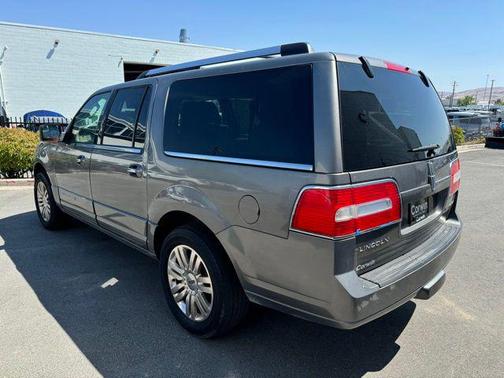 2012 Lincoln Navigator L