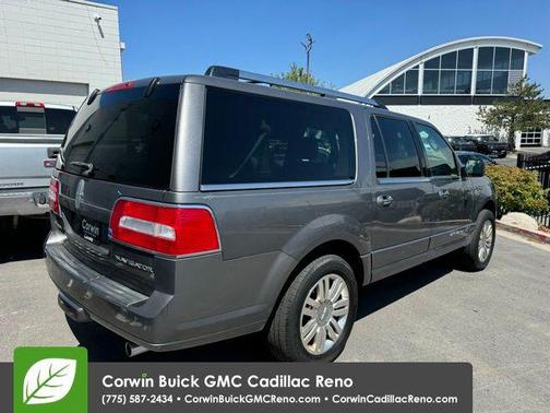 2012 Lincoln Navigator L