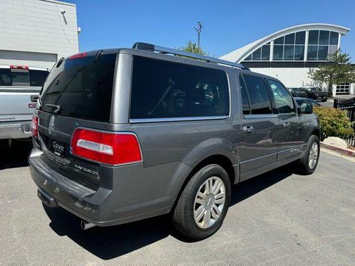 2012 Lincoln Navigator L