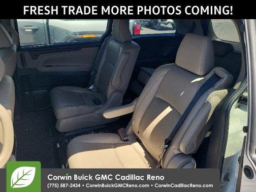 White Diamond Pearl 2019 Honda Odyssey EX-L