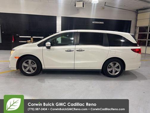 White Diamond Pearl 2019 Honda Odyssey EX-L