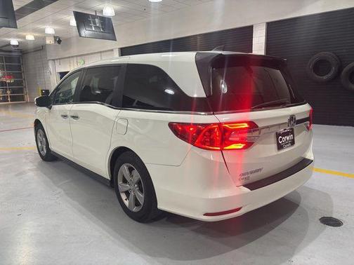White Diamond Pearl 2019 Honda Odyssey EX-L