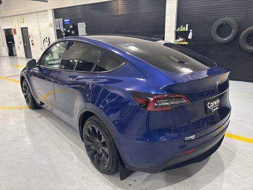 Deep Blue Metallic 2022 Tesla Model Y Long Range Dual Motor All-Wheel Drive