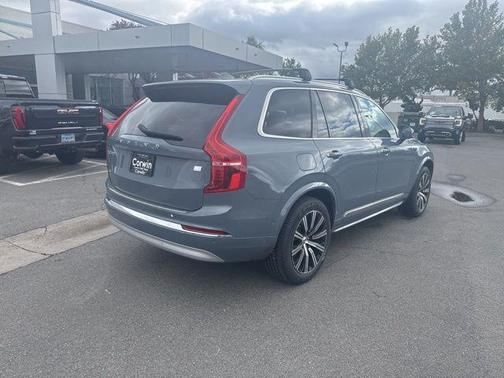 2022 Volvo XC90 Recharge Plug-In Hybrid T8 Inscription 6 Passenger
