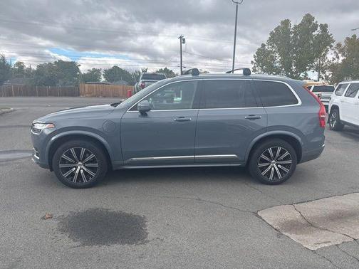 2022 Volvo XC90 Recharge Plug-In Hybrid T8 Inscription 6 Passenger