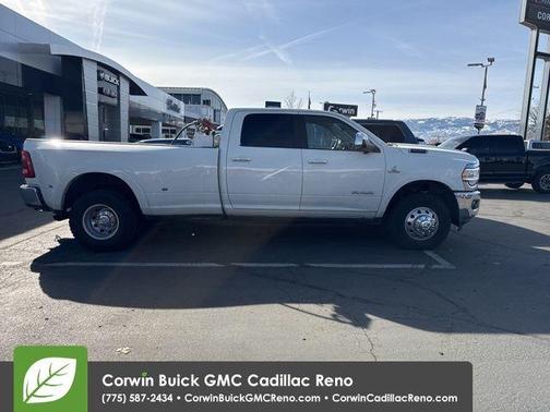 2019 RAM 3500 Laramie Crew Cab 4x4 8' Box