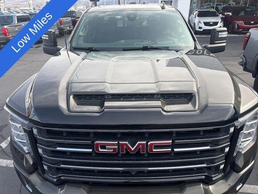 2022 GMC Sierra 2500 AT4