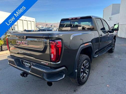 2022 GMC Sierra 2500 AT4