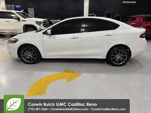 Bright White Clearcoat 2015 Dodge Dart SE