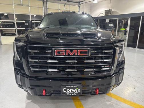 Onyx Black 2024 GMC Sierra 3500 AT4