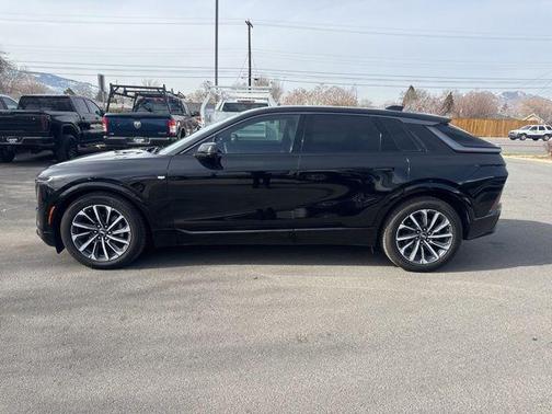 2024 Cadillac LYRIQ Sport