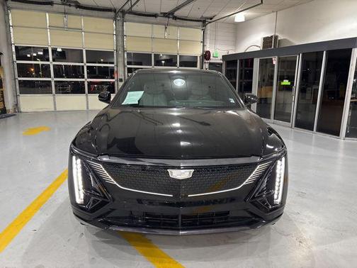 2024 Cadillac LYRIQ Sport