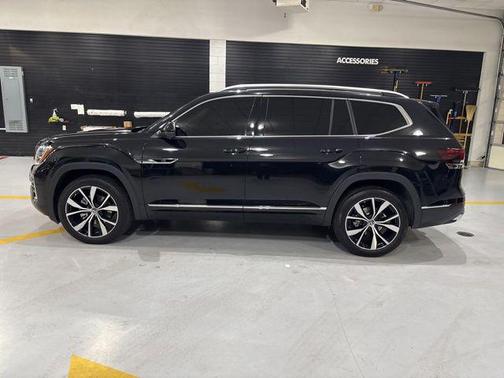 2025 Volkswagen Atlas 2.0T SEL Premium R-Line 4MOTION