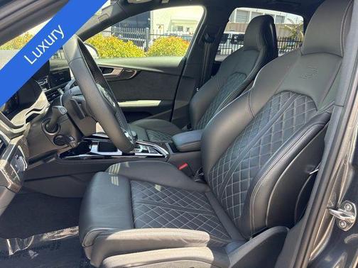 2024 Audi S4 Premium Plus TFSI quattro Tiptronic