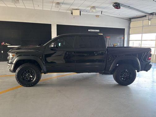 Diamond Black Crystal Pearlcoat 2024 RAM 1500 TRX