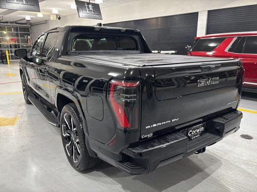 Onyx Black 2025 GMC Sierra EV Max Range Denali