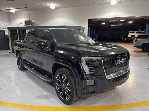 Onyx Black 2025 GMC Sierra EV Max Range Denali