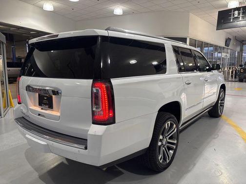 Summit White 2018 GMC Yukon XL Denali