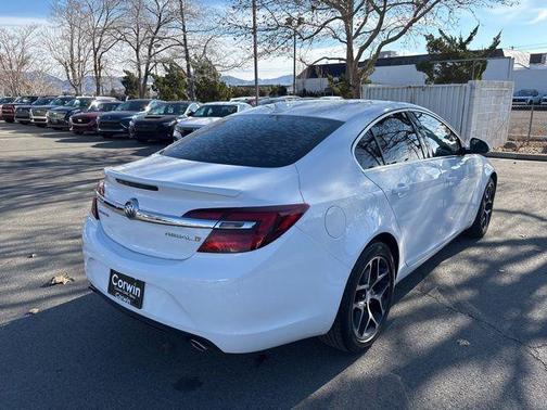 2017 Buick Regal Turbo Sport Touring