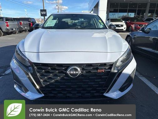 2023 Nissan Altima SR FWD