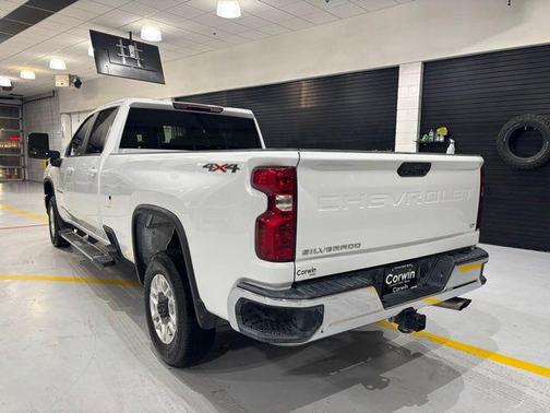 Summit White 2025 Chevrolet Silverado 2500 LT