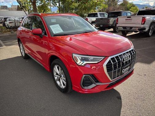 2025 Audi Q3 Premium 45 TFSI S line quattro Tiptronic