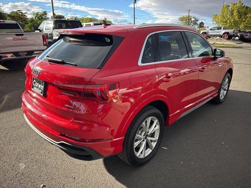 2025 Audi Q3 Premium 45 TFSI S line quattro Tiptronic
