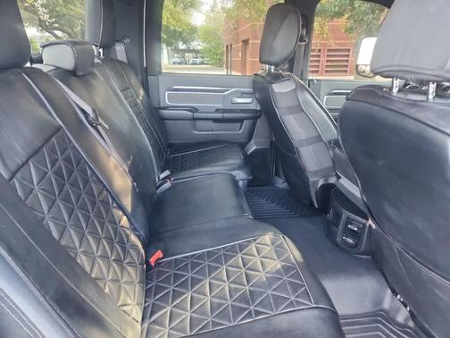 2021 RAM 2500 Big Horn 4x4 Crew Cab 64 Box