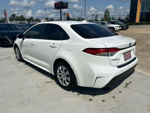 2024 Toyota Corolla Hybrid LE