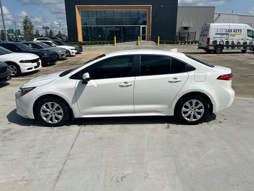 2024 Toyota Corolla Hybrid LE