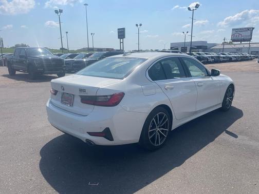 2019 BMW 330 330i