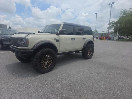 Desert Sand 2025 Ford Bronco Badlands