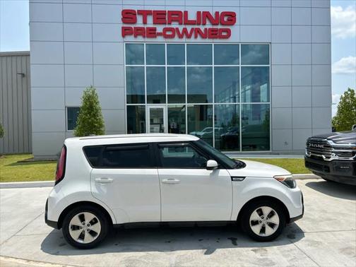 2016 Kia Soul Base